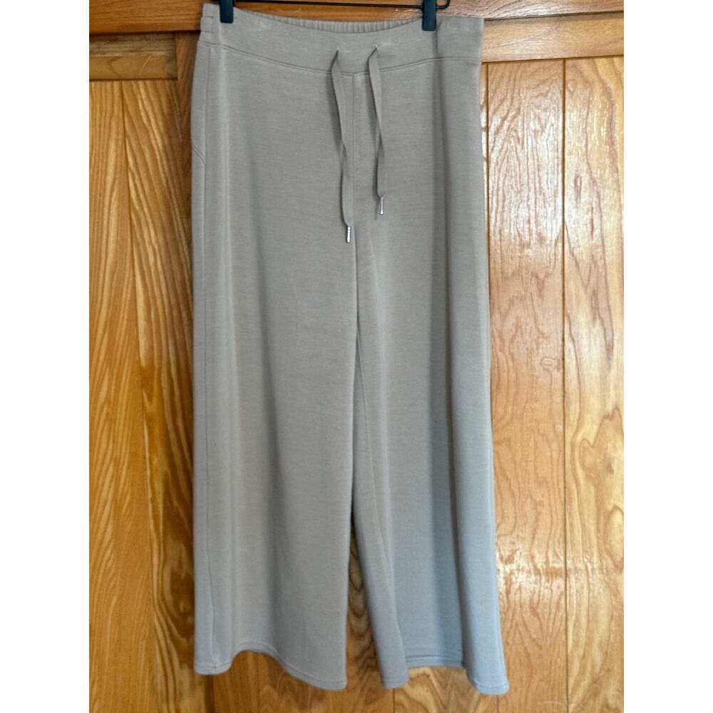 SPANX AirEssentials Cropped Wide Leg Pants - Size L - Picture 11 of 11